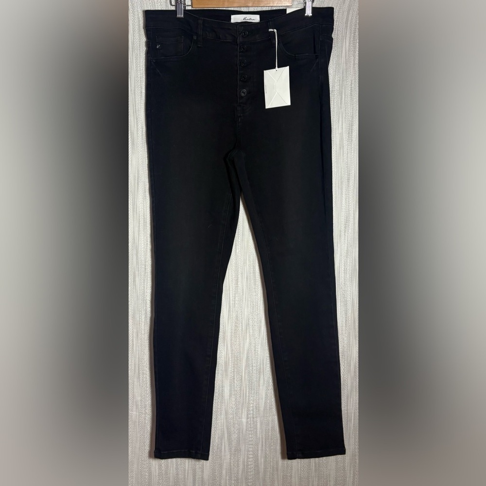 KanCan Women's Classic Black Skinny Jeans